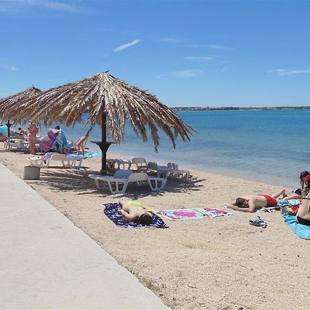 Family Oasis Apartment Zukve Врси Екстер'єр фото