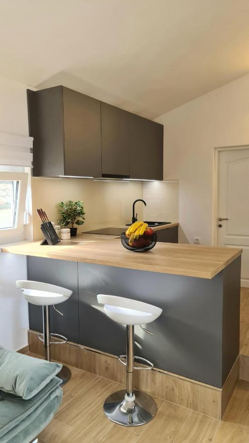 Family Oasis Apartment Zukve Врси Екстер'єр фото