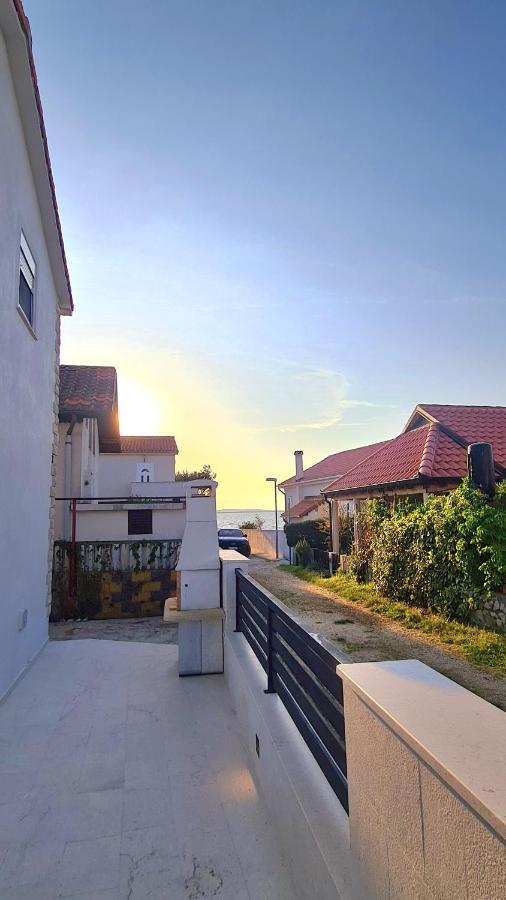 Family Oasis Apartment Zukve Врси Екстер'єр фото