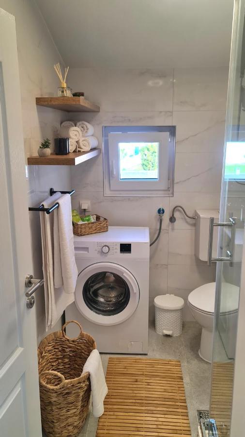 Family Oasis Apartment Zukve Врси Екстер'єр фото