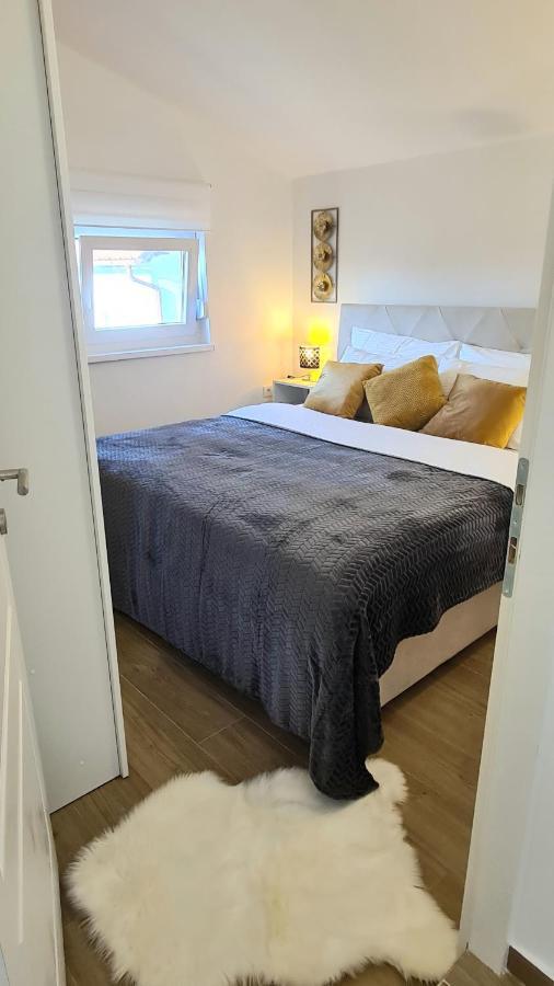 Family Oasis Apartment Zukve Врси Екстер'єр фото