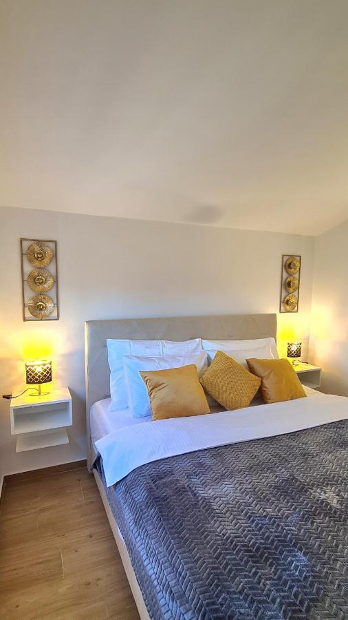 Family Oasis Apartment Zukve Врси Екстер'єр фото